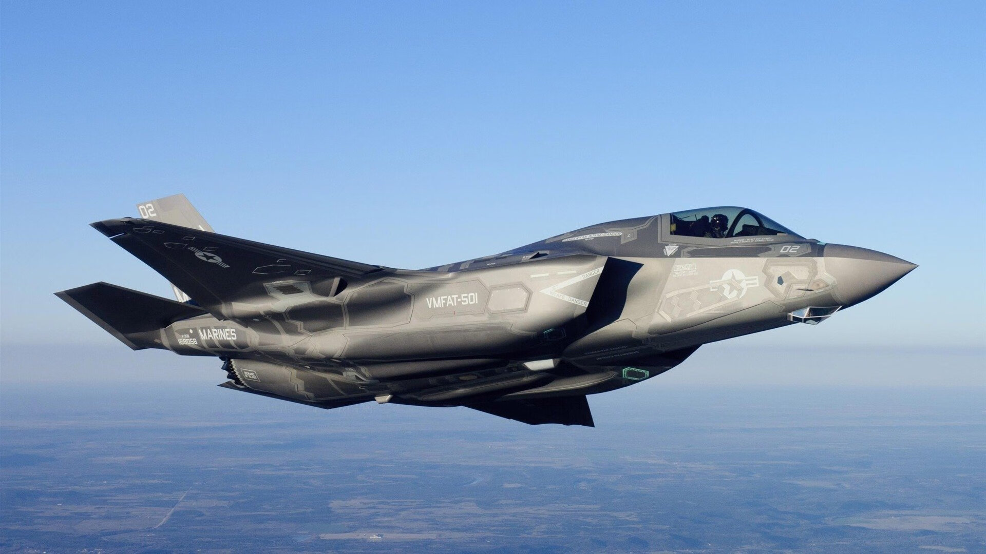 随机中国足球反腐风暴，43人被终身禁赛，中国足球判刑几人